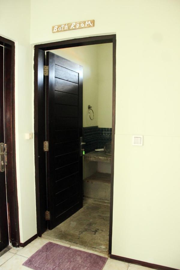Ala Hostel Seminyak Eksteriør bilde