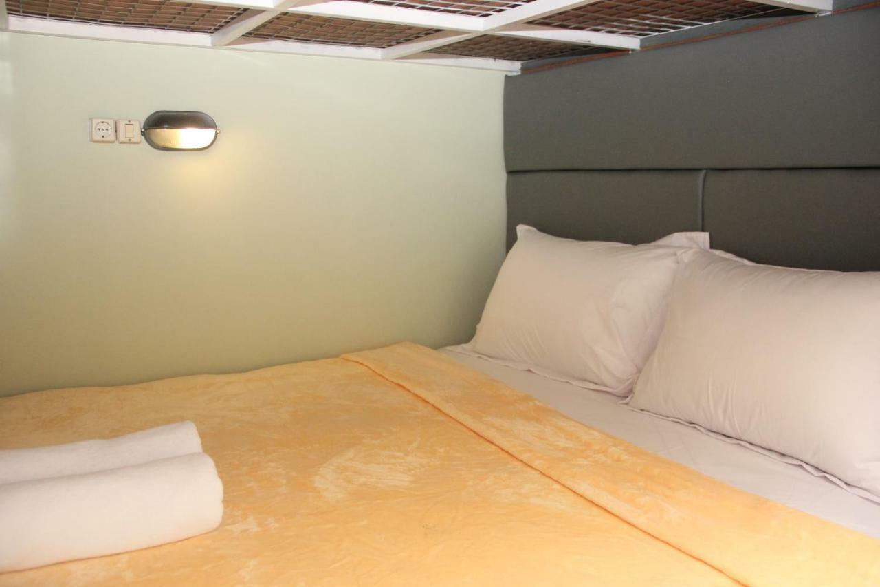 Ala Hostel Seminyak Eksteriør bilde